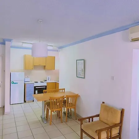 Limanaki Apartment *