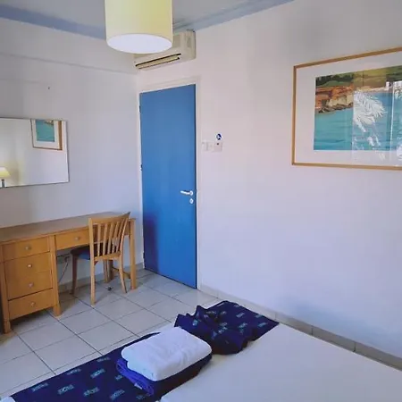 Apartment Limanaki *